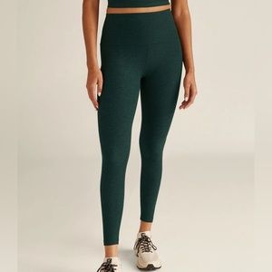 Beyond Yoga Caught in the Midi Green Spacedye